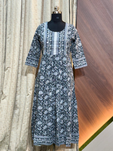 9589 -  Anarkali Kurtis
