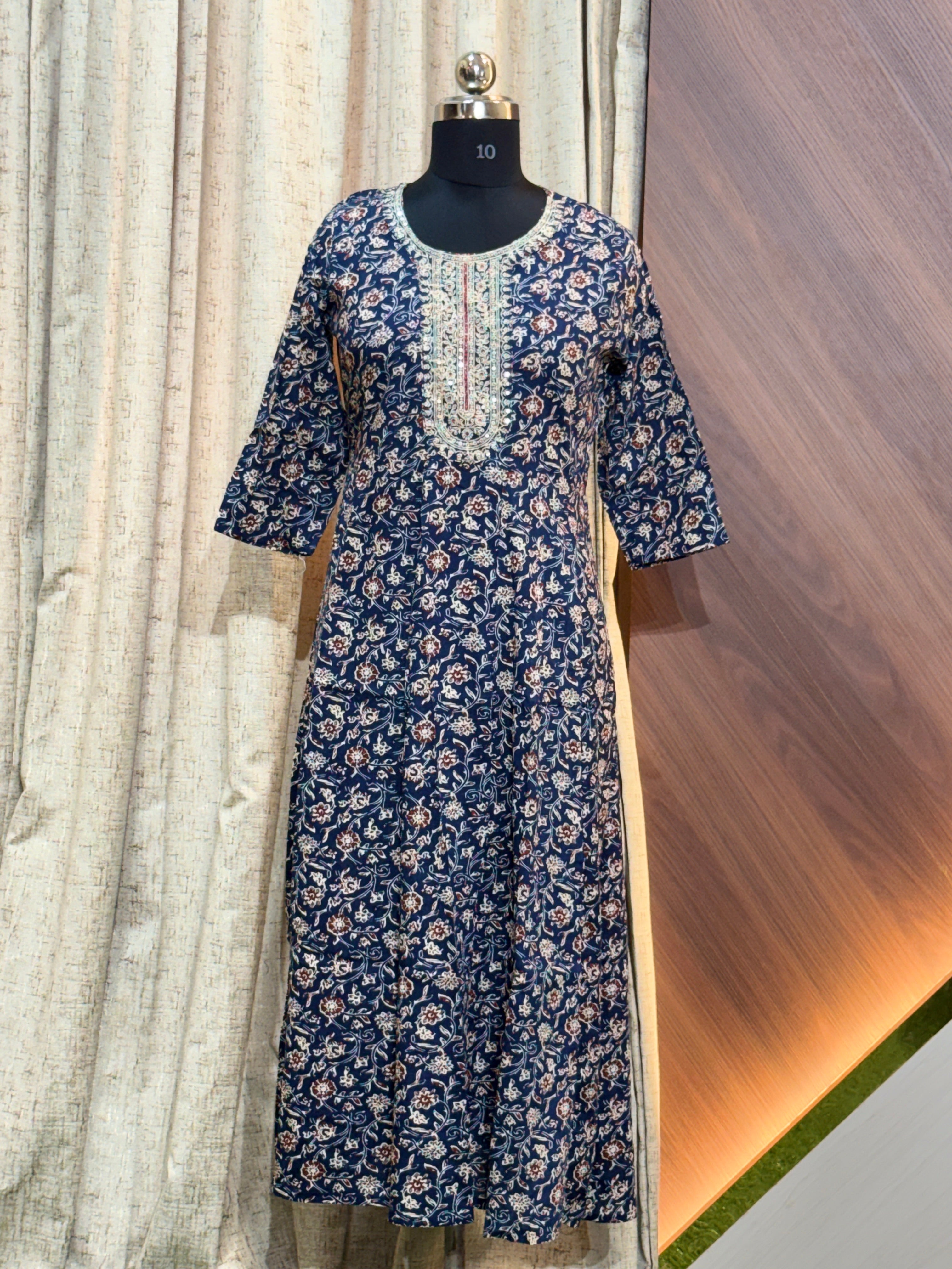 9581 -  Anarkali Kurtis