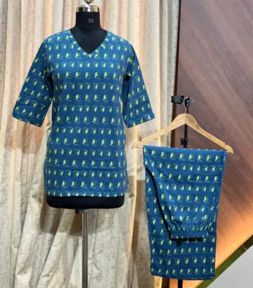 1005A  - Night suit