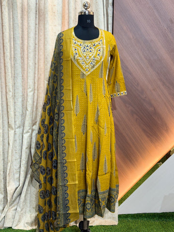 S343 -  Anarkali kurtis with duppatta