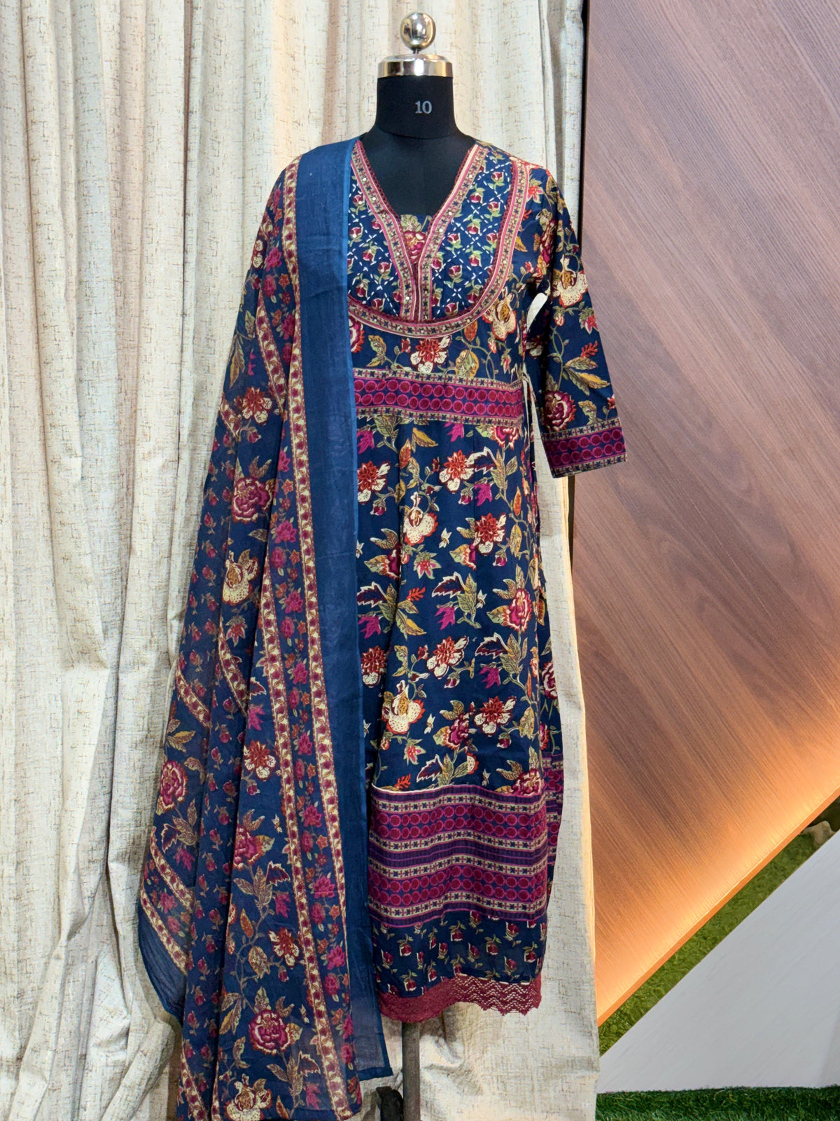 S351 -   Anarkali kurtis with duppatta