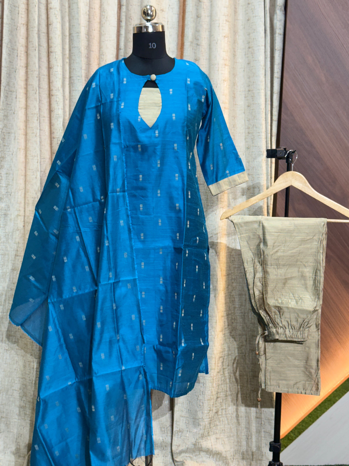 S372 - Kurti with Pant and Dupatta