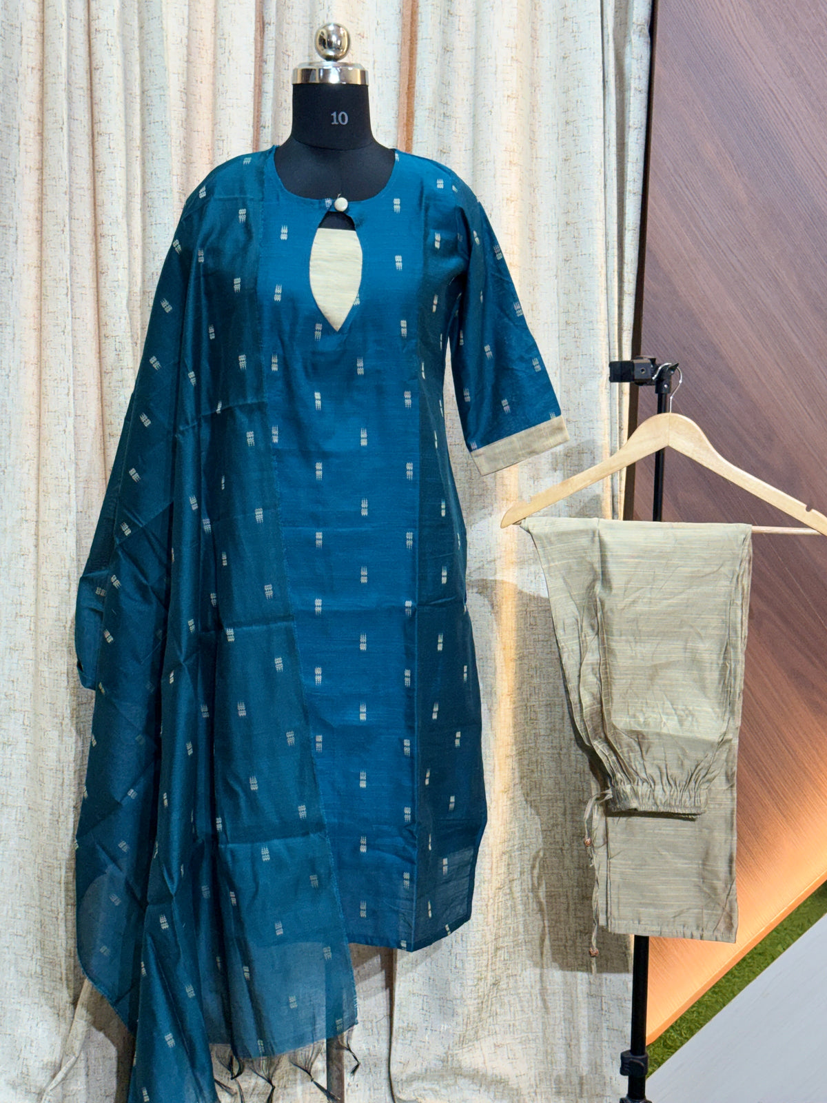 S376 - Kurti with Pant and Dupatta