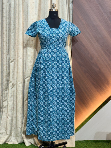 9805 - Frock Style Nighty