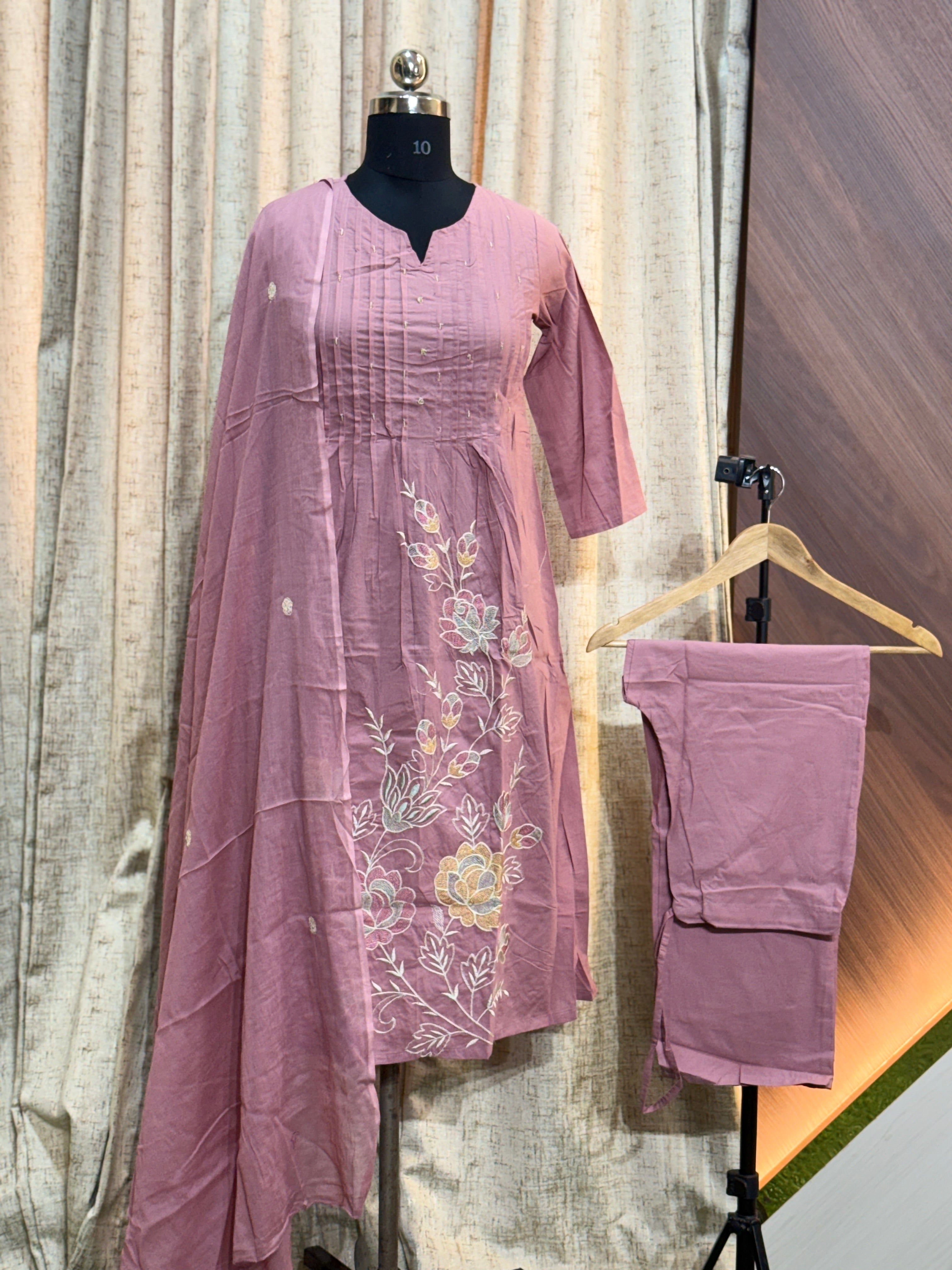 9975  - Kurti with Pant and Dupatta