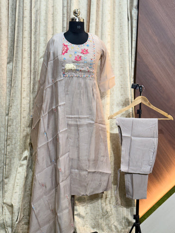 9981  - Kurti with Pant and Dupatta