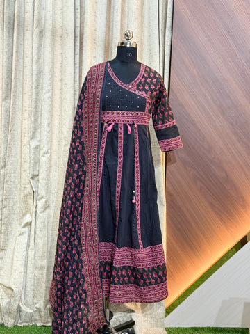 A171  - Anarkali kurtis with Dupatta