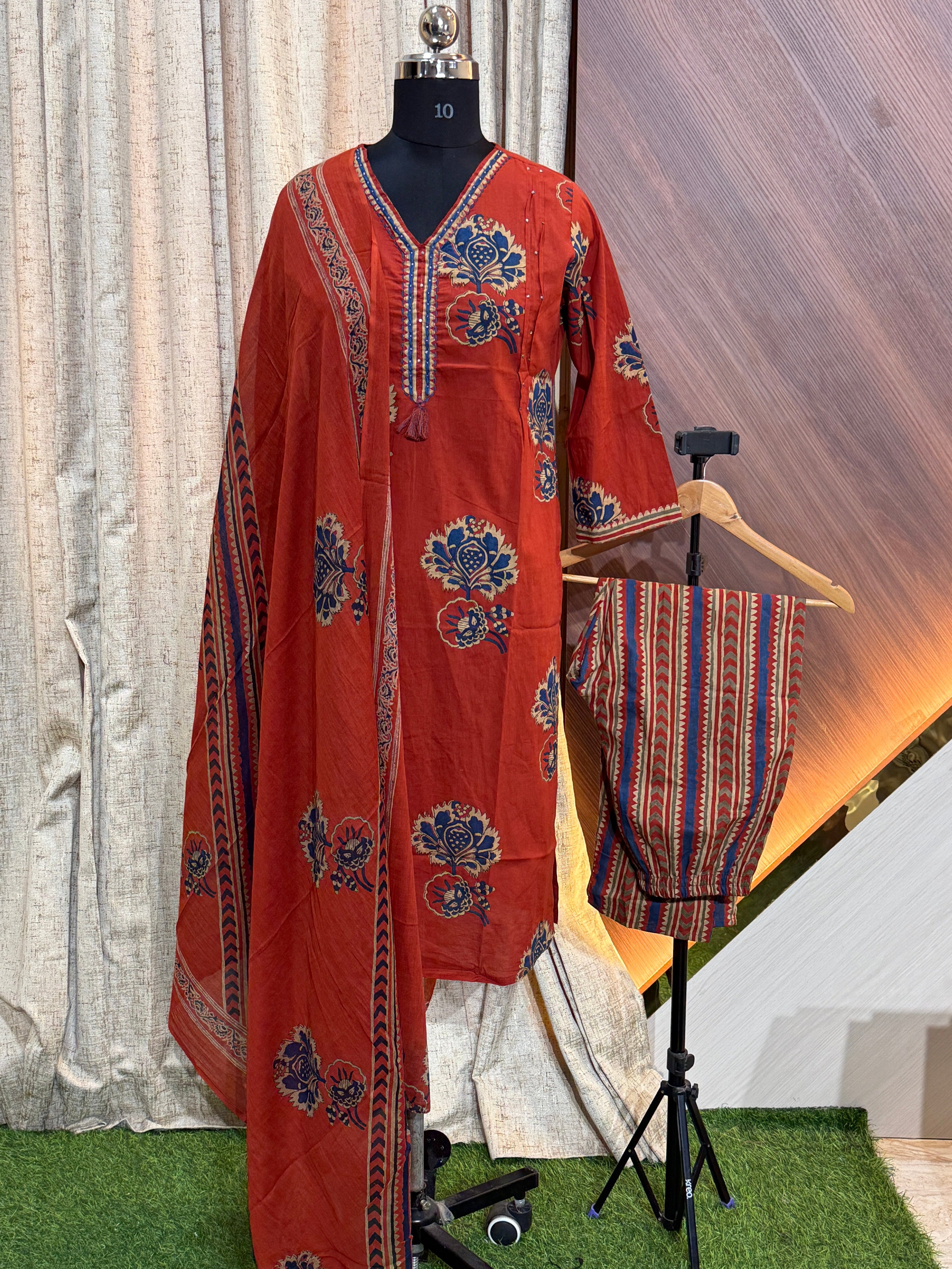 A202 - Kurti with Pant and Dupatta