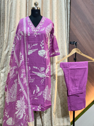 A490 - Ryon Kurti with Pant and Dupatta