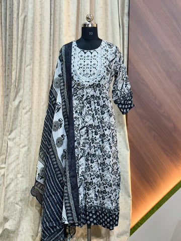 A566 - Anarkali kurtis with Dupatta