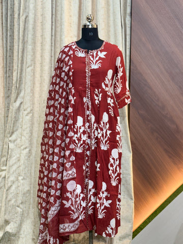 A567 - Anarkali kurtis with Dupatta