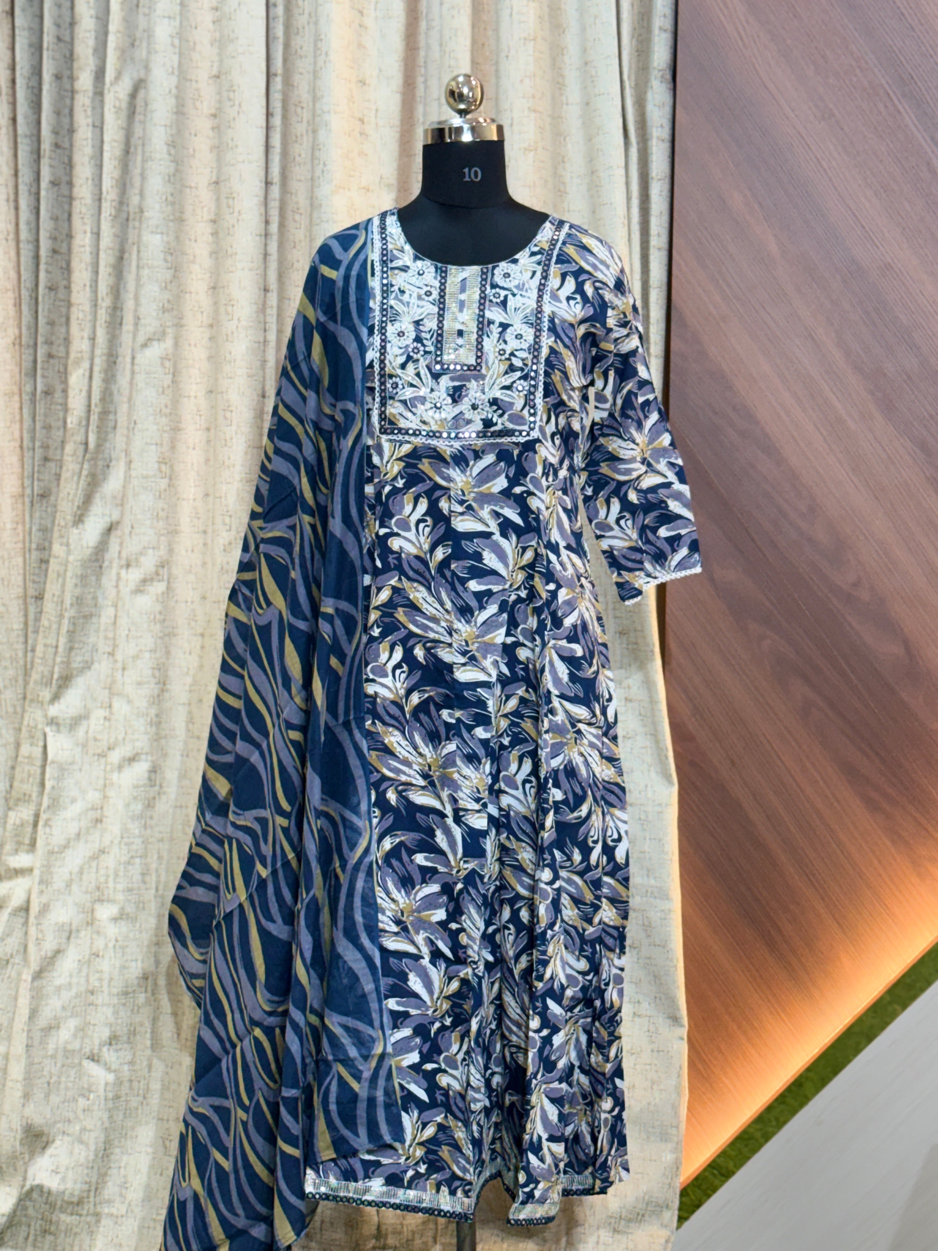 A568 - Anarkali kurtis with Dupatta