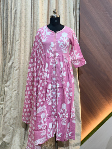 A571 - Anarkali kurtis with Dupatta