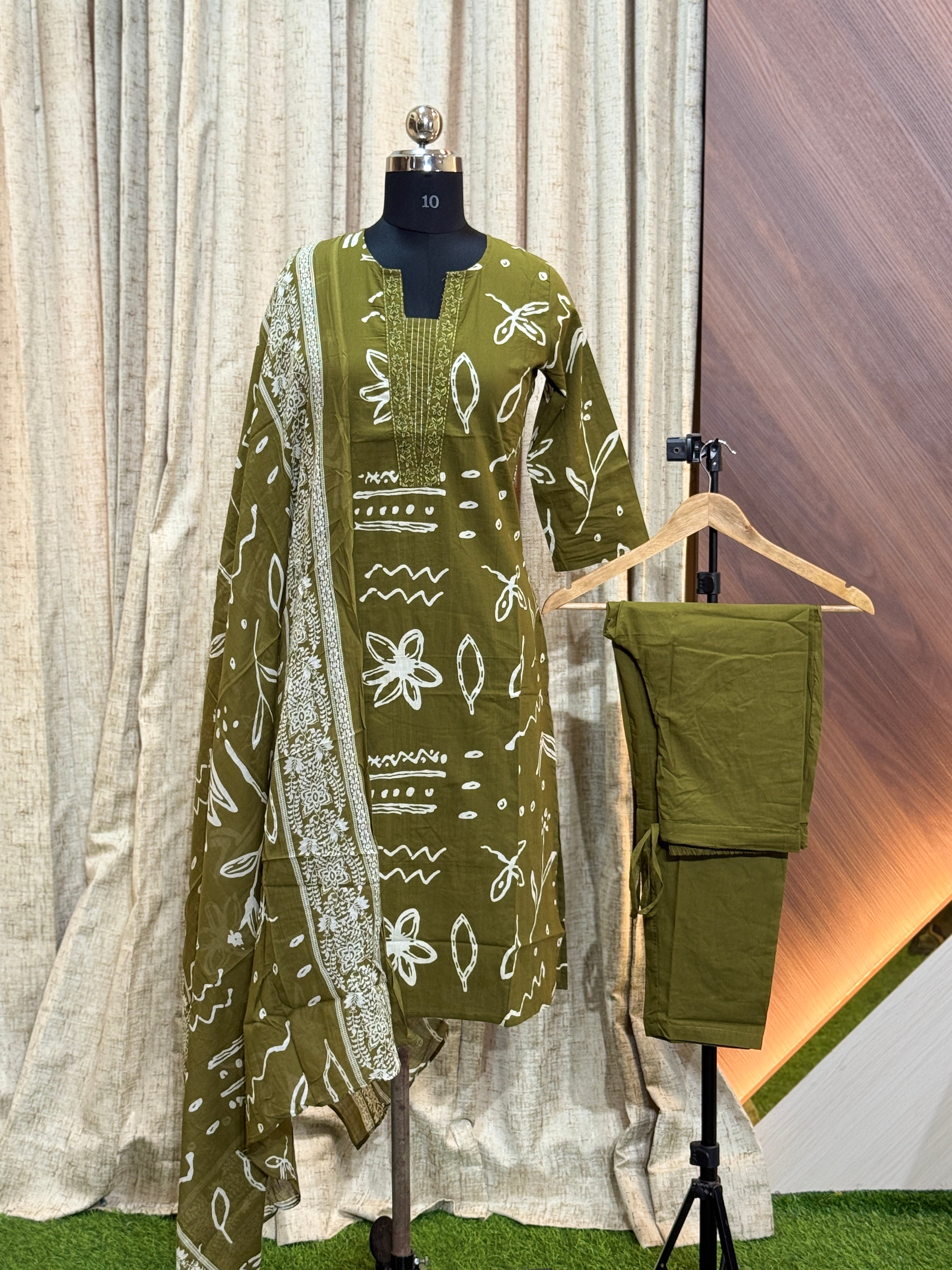 A639  - Kurti with Pant and Dupatta