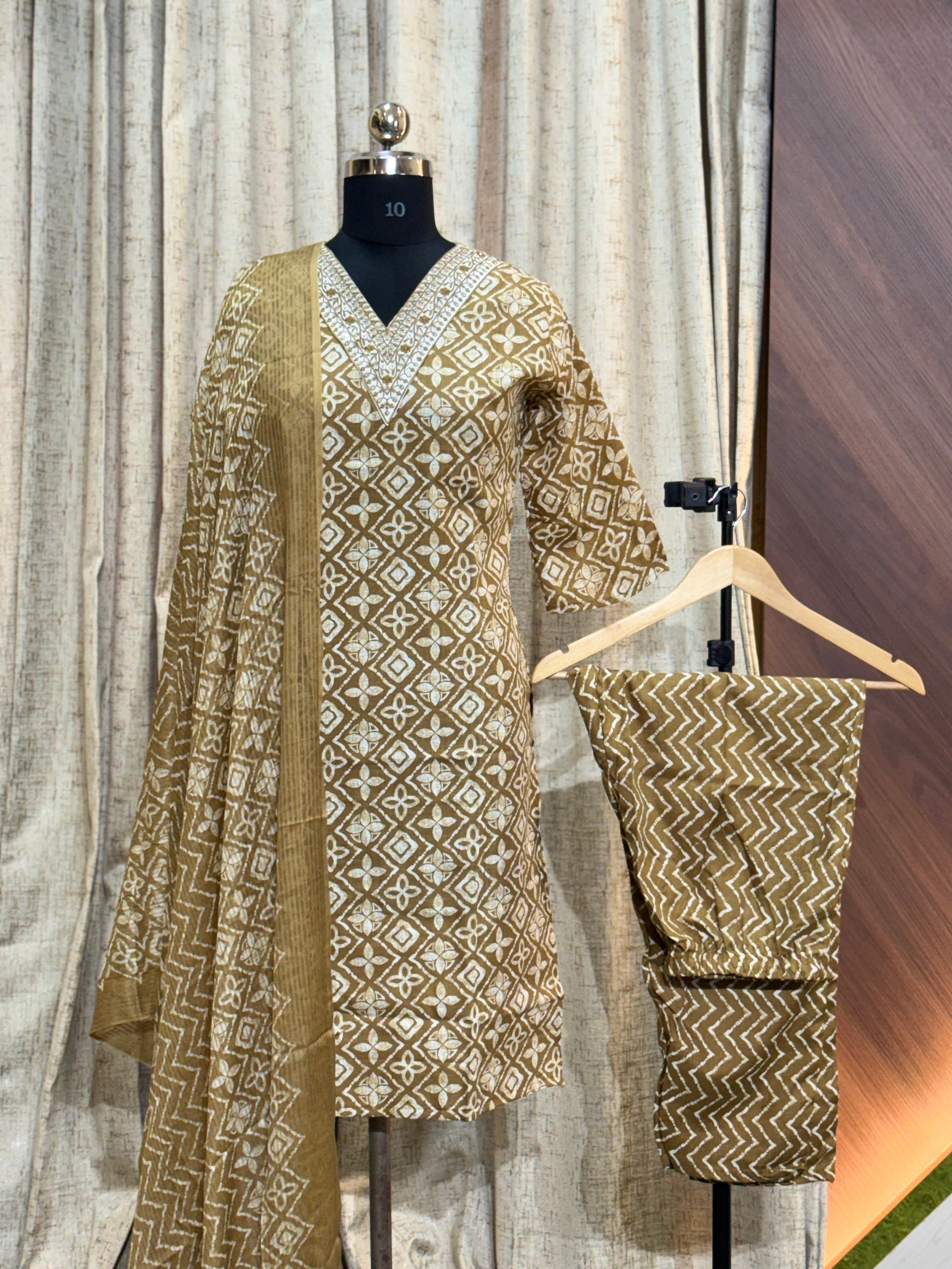 A692 - Cotton 3pc Kurta Set