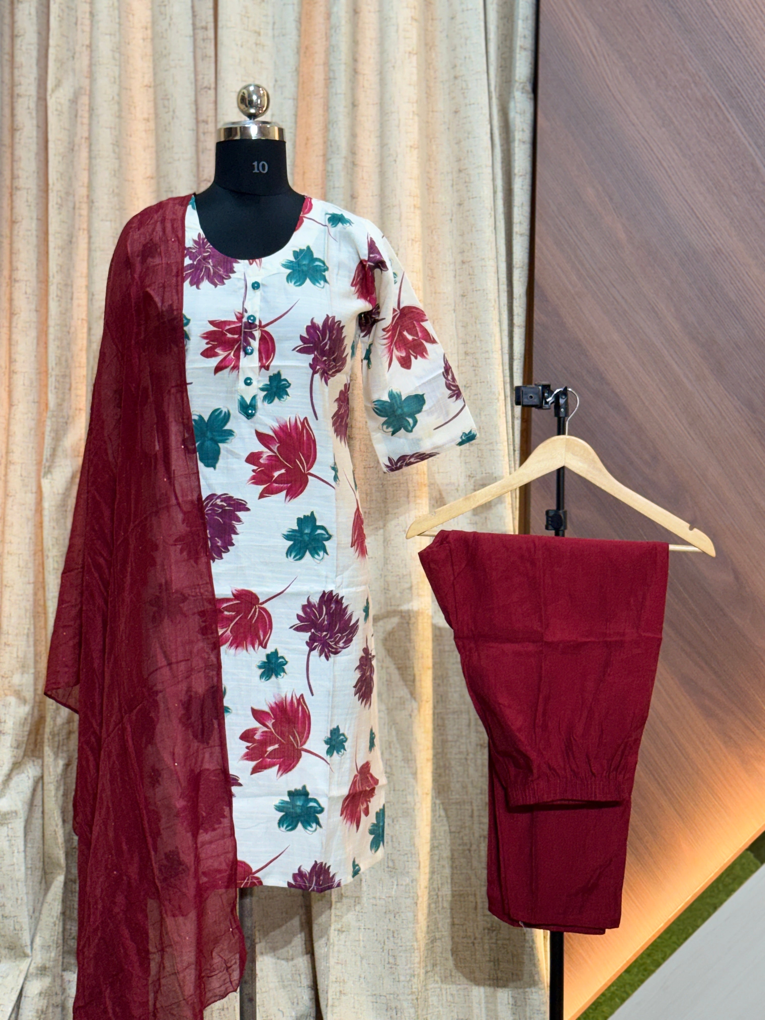 A707 - Kurti with Pant and Dupatta 3PCS