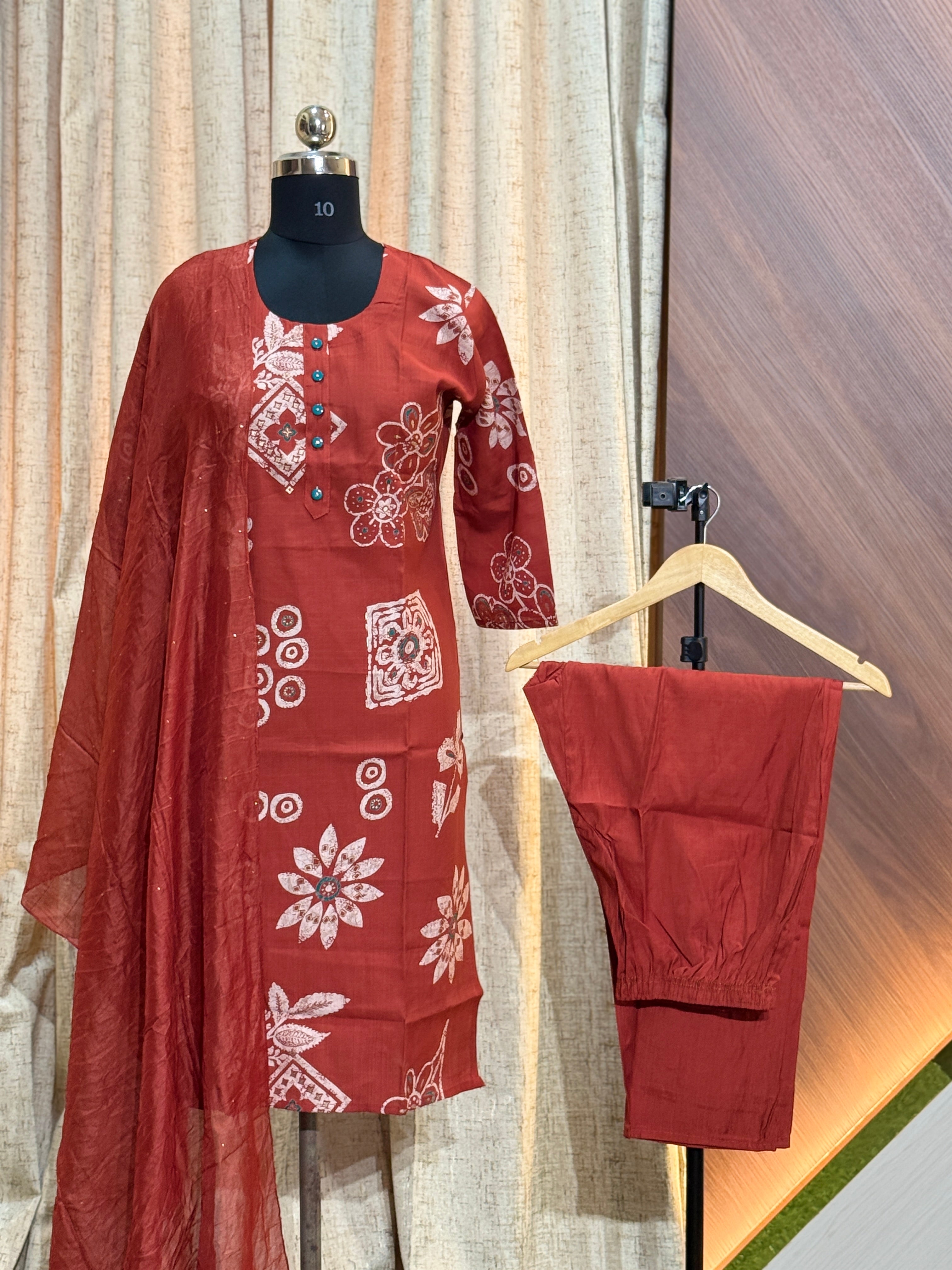 A703 - Kurti with Pant and Dupatta 3PCS