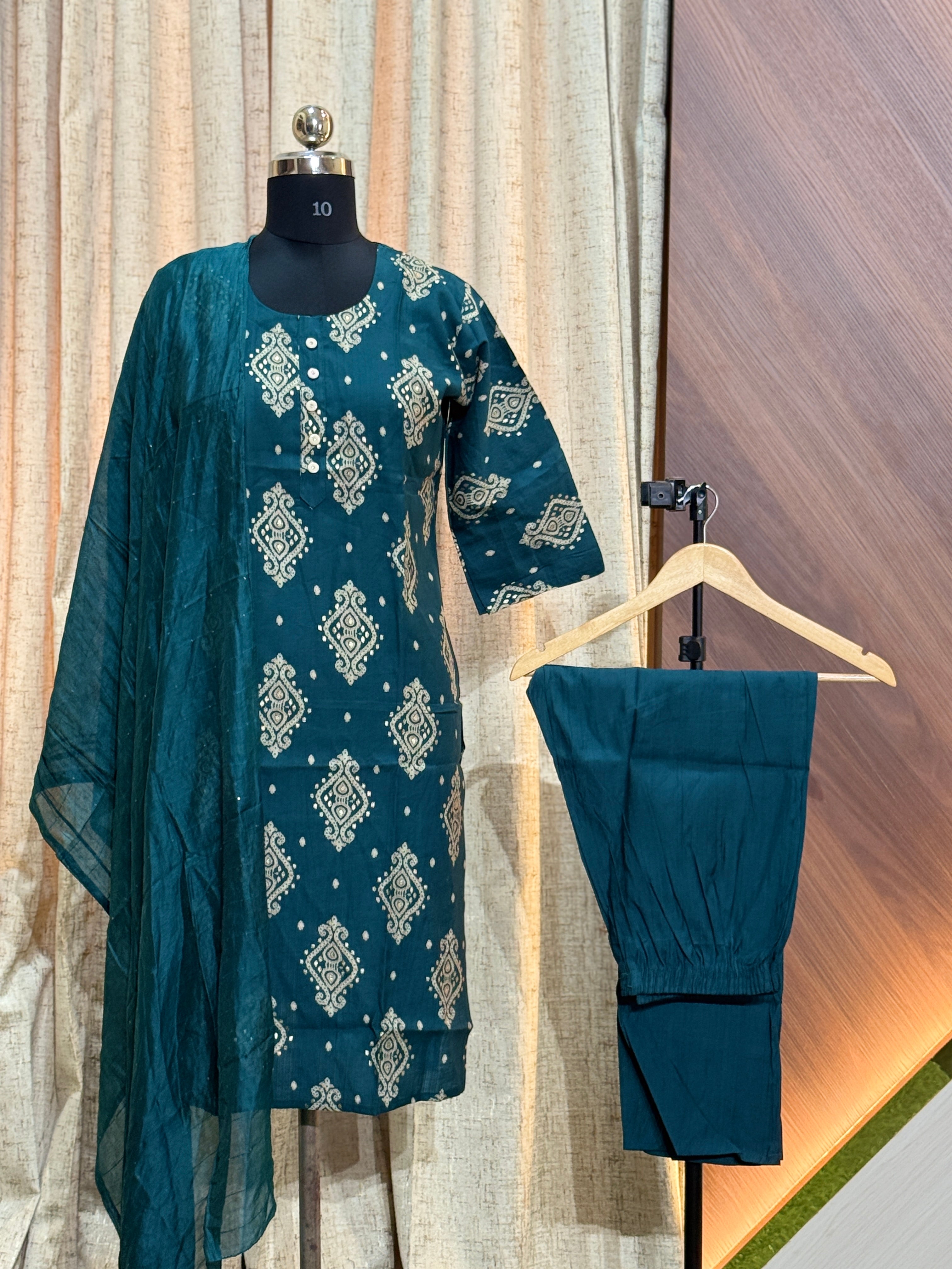 A705 - Kurti with Pant and Dupatta 3PCS