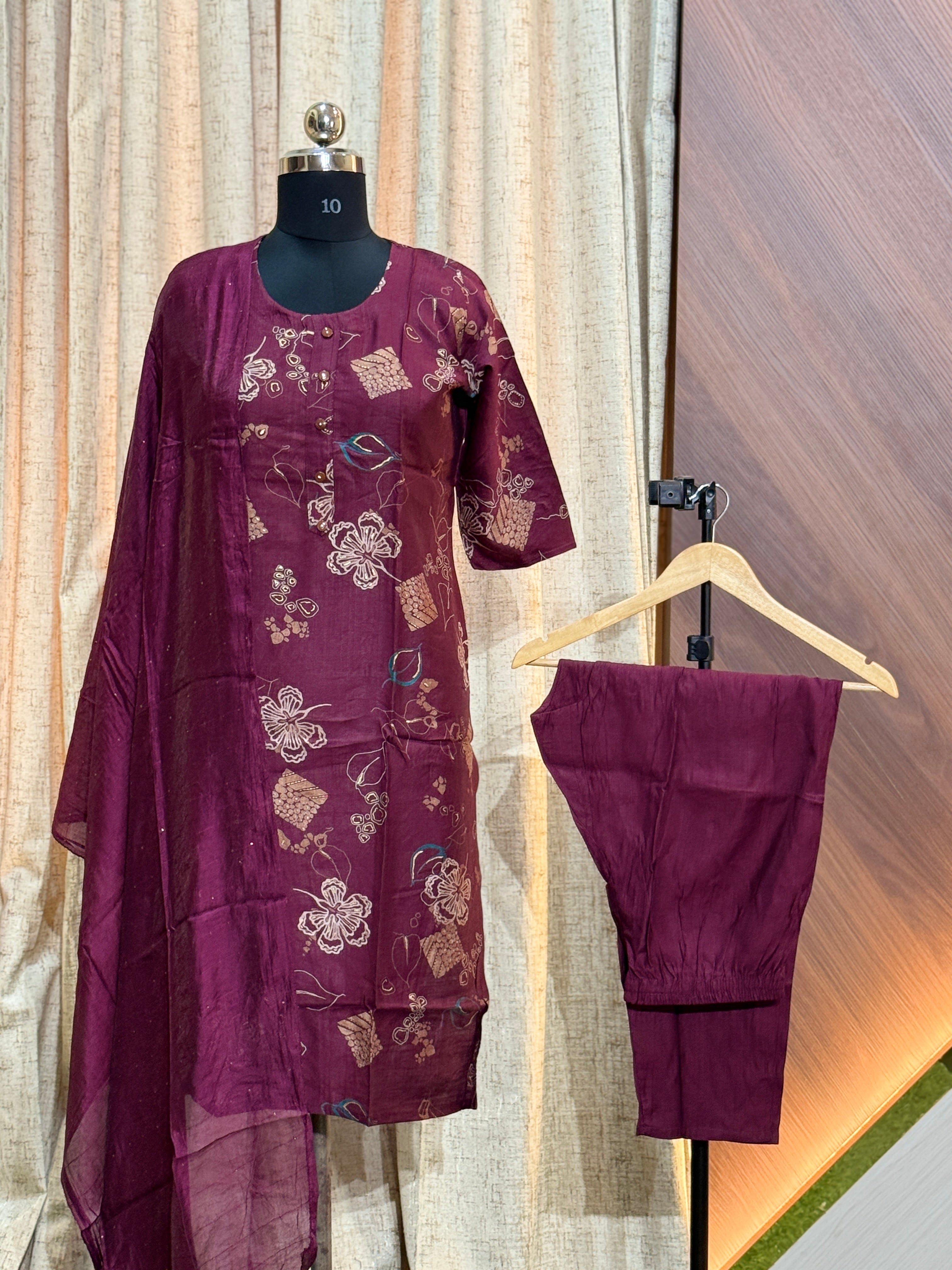 A700 - Kurti with Pant and Dupatta 3PCS