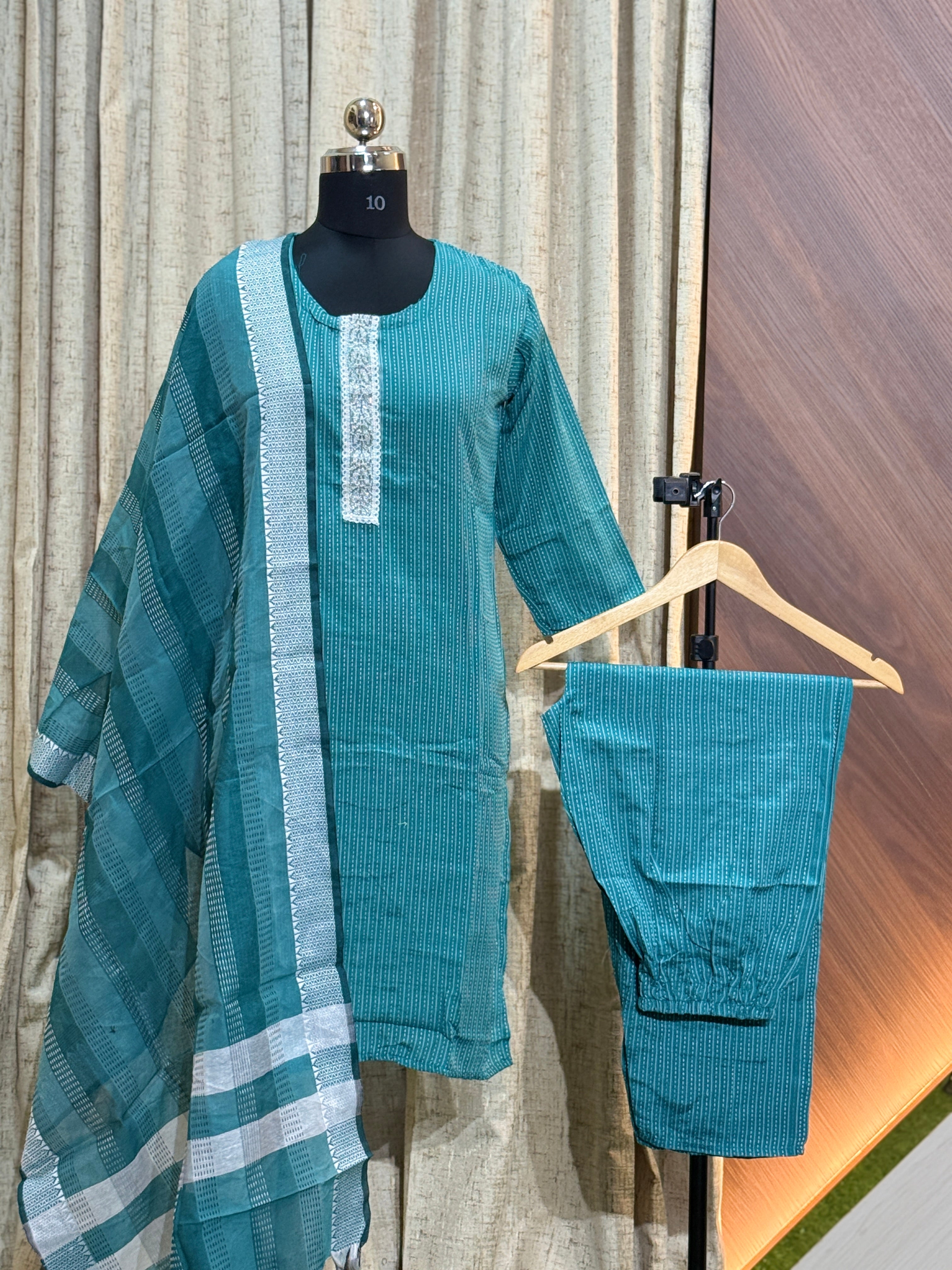A718 - Cotton 3pc Kurta Set