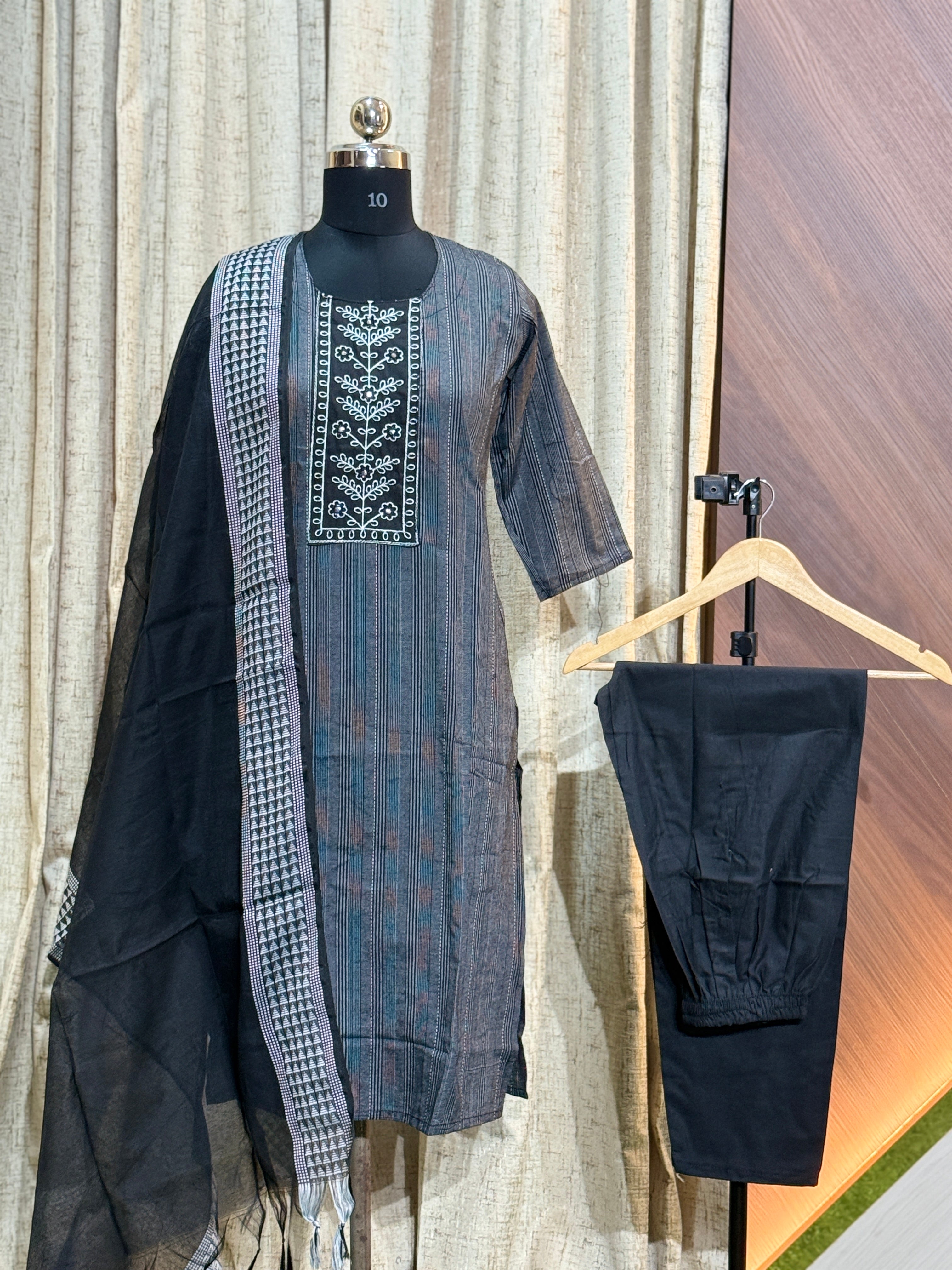 A713 - Cotton 3pc Kurta Set