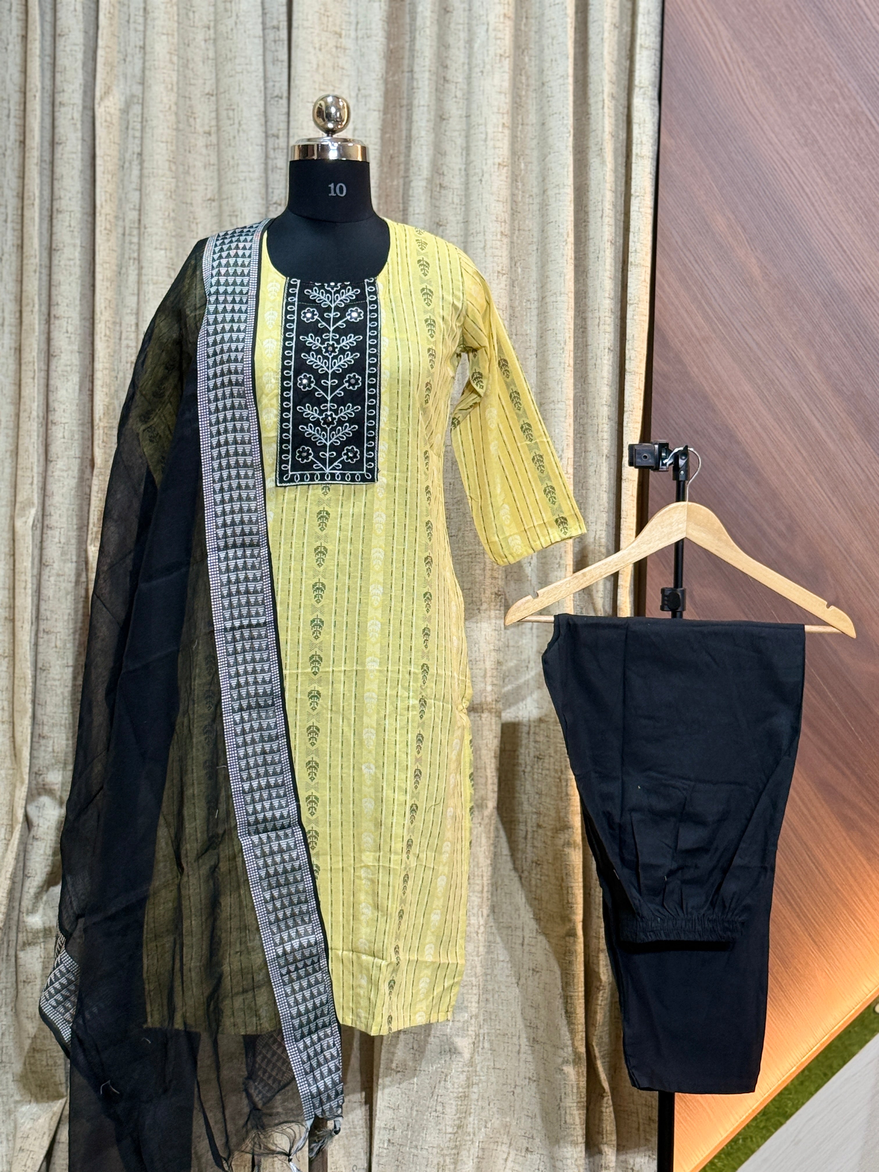 A711 - Cotton 3pc Kurta Set