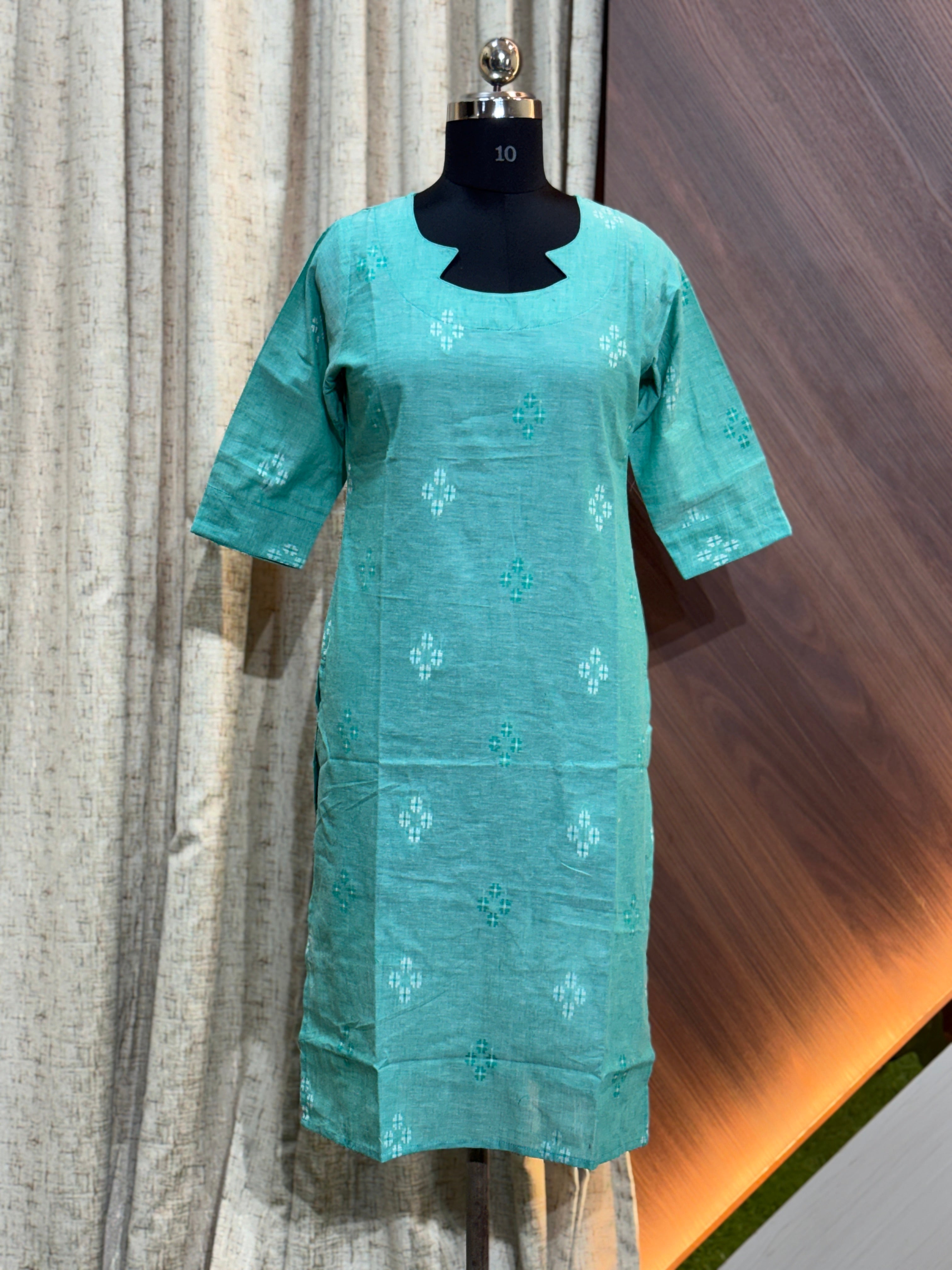 A876 - COTTON KURTIS