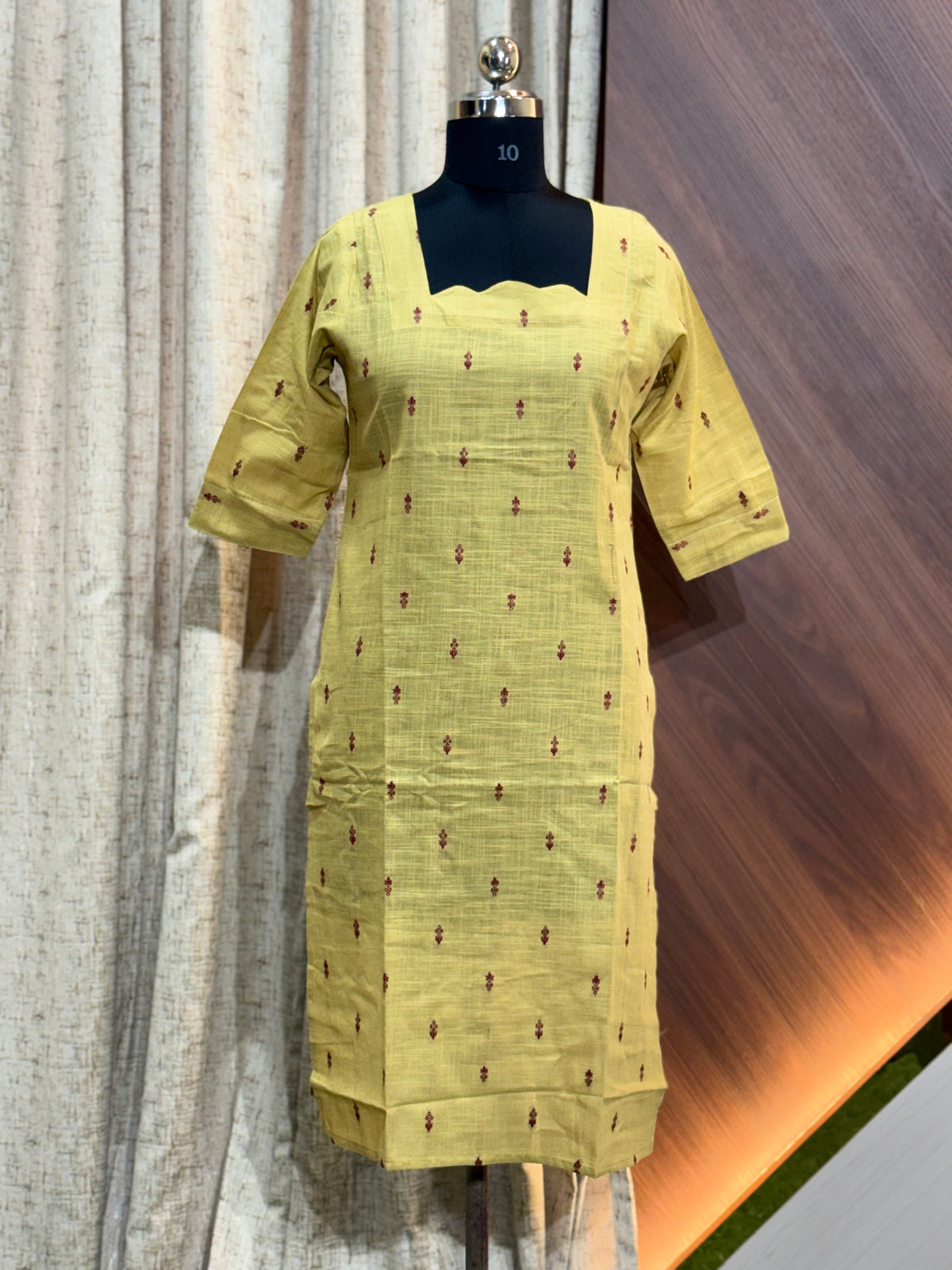 A857 - COTTON KURTIS