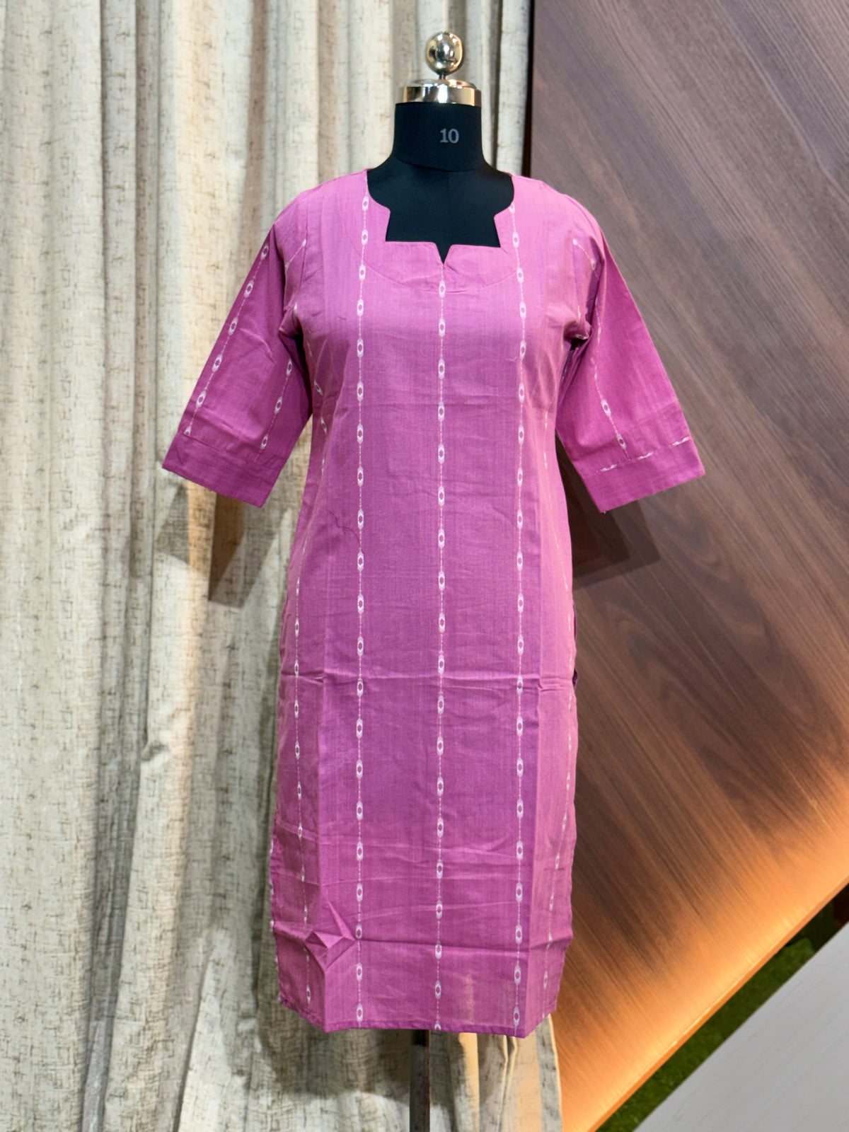 A861 - COTTON KURTIS