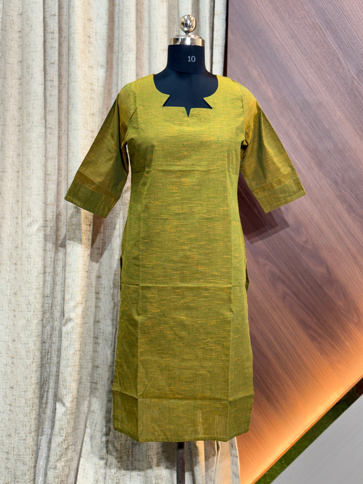 A868 - COTTON KURTIS