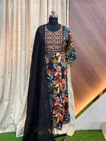 8022 -  Anarkali kurtis with duppatta