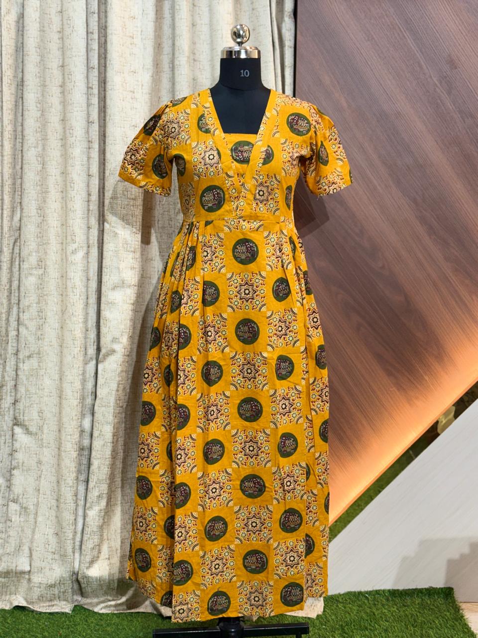 8372 - Frock Style Nighty