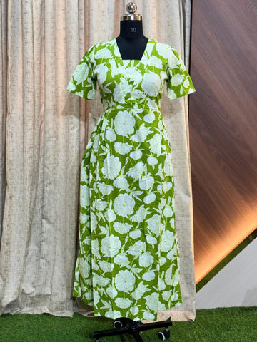 8379 - Frock Style Nighty