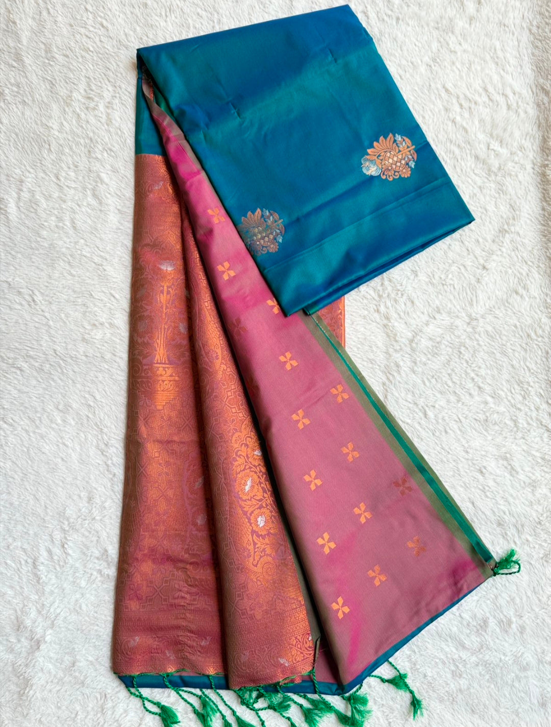 8878  -  Soft Silk Saree