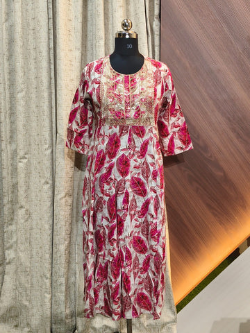 9357 -  Anarkali Kurtis