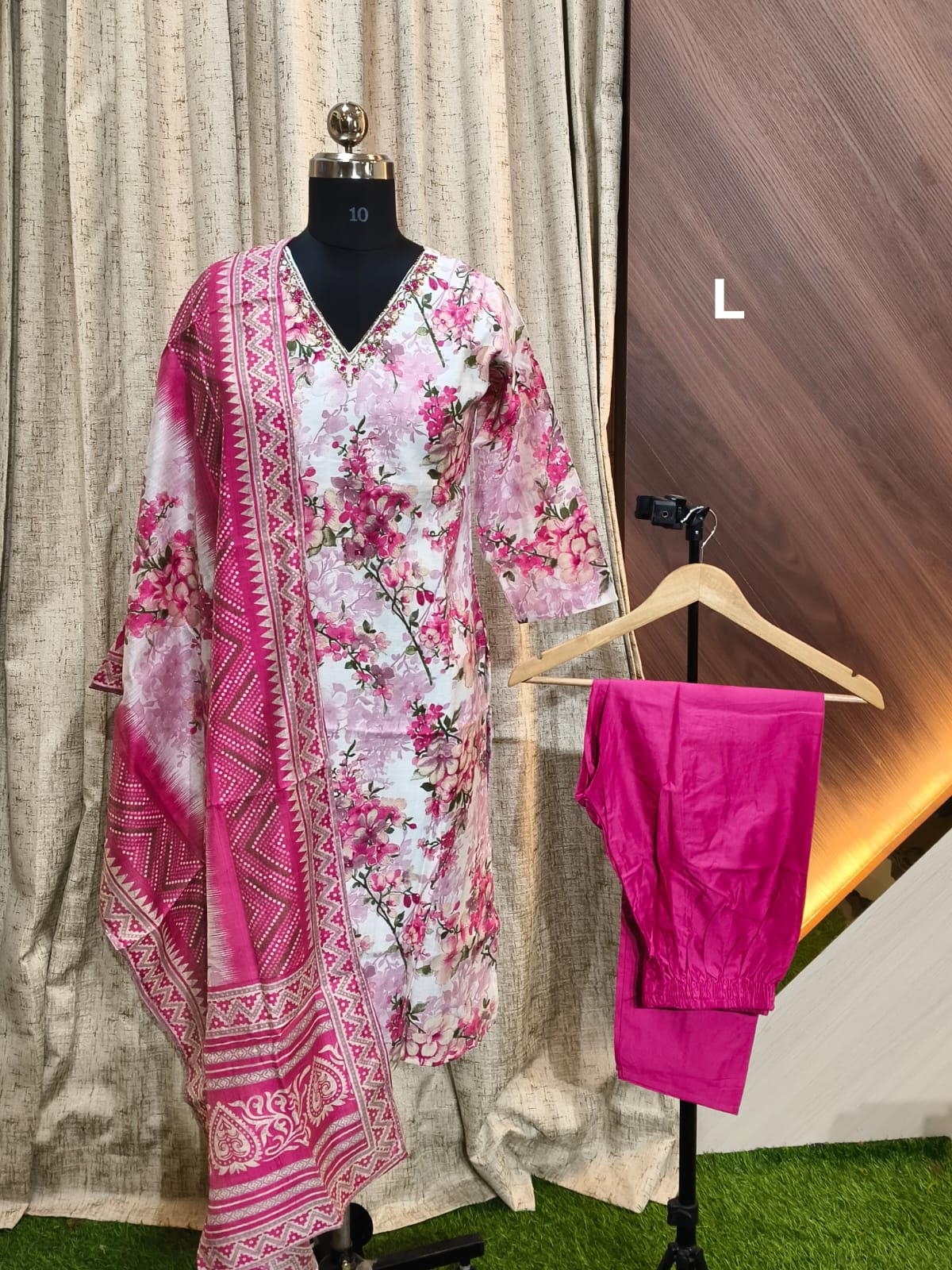 9477 - Kurti with Pant and Dupatta 3PCS
