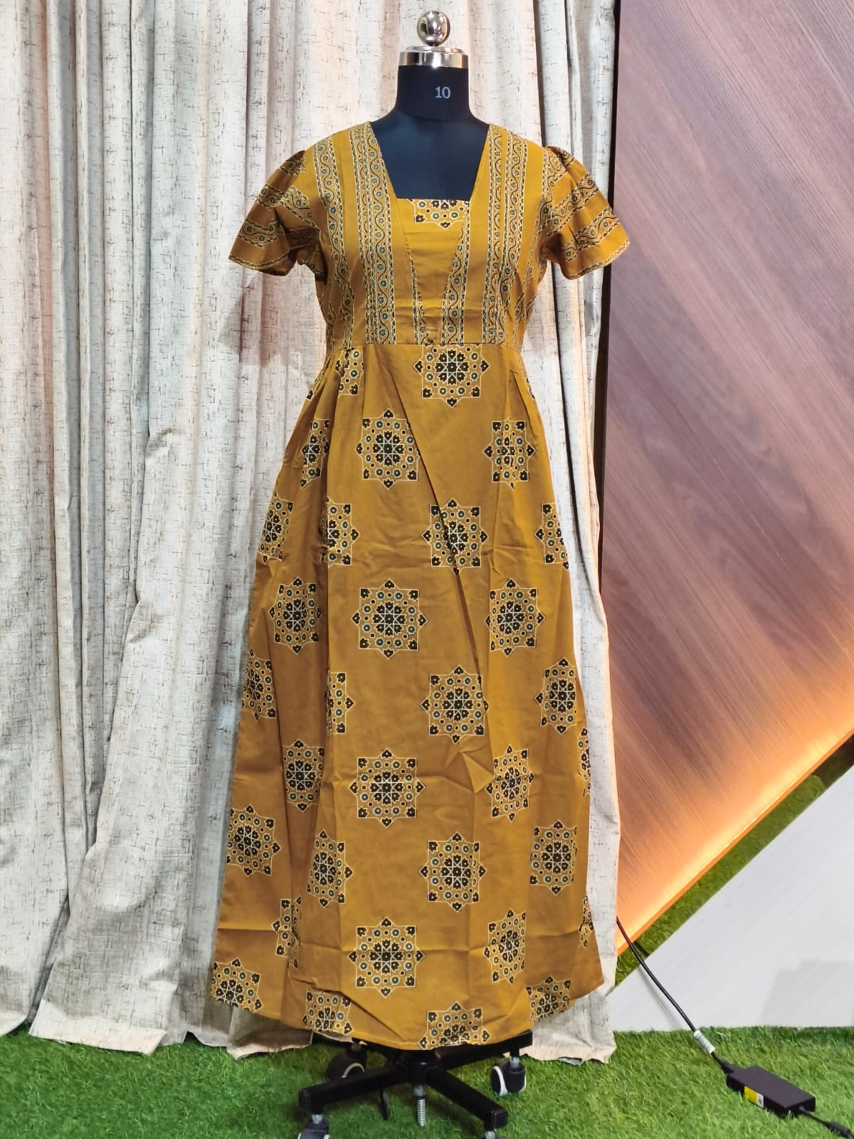 9616 - Frock Style Nighty