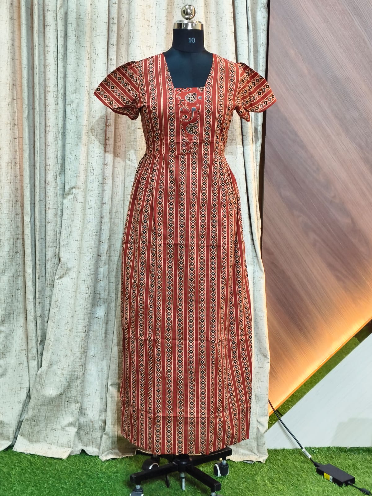 9613 - Frock Style Nighty