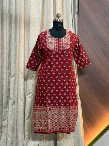 9787 - Daily wear Kurtis