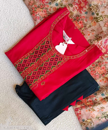 D1370 - Kurti with Pant and Dupatta