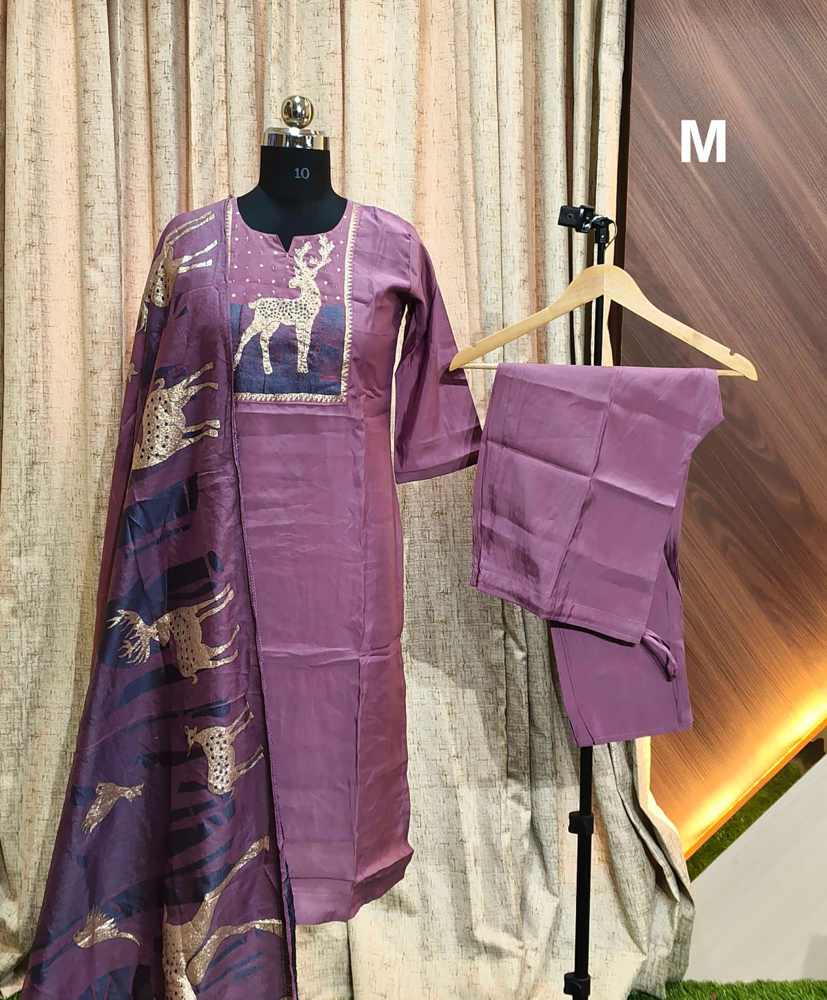 D1383 - Kurti with Pant and Dupatta