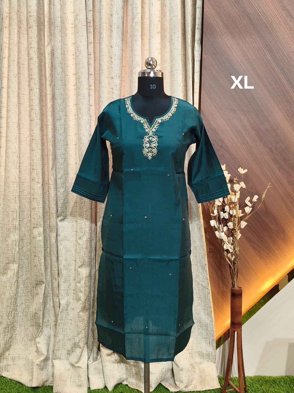 9434 - SILK KURTIS
