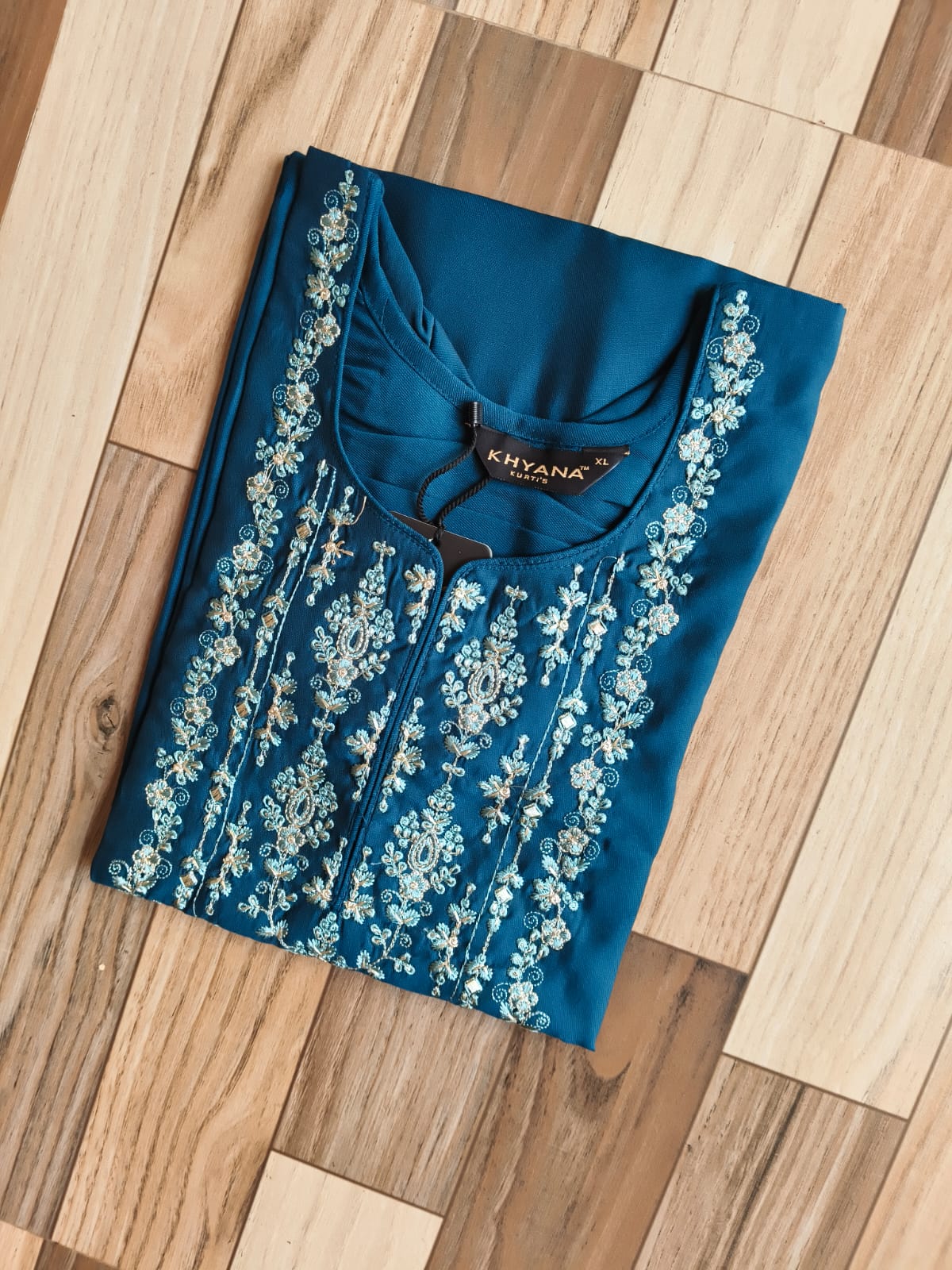 9498 - SILK KURTIS