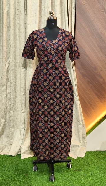 9752 - Frock Style Nighty