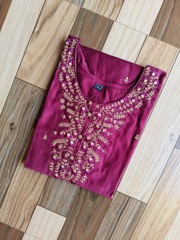 9501 - SILK KURTIS