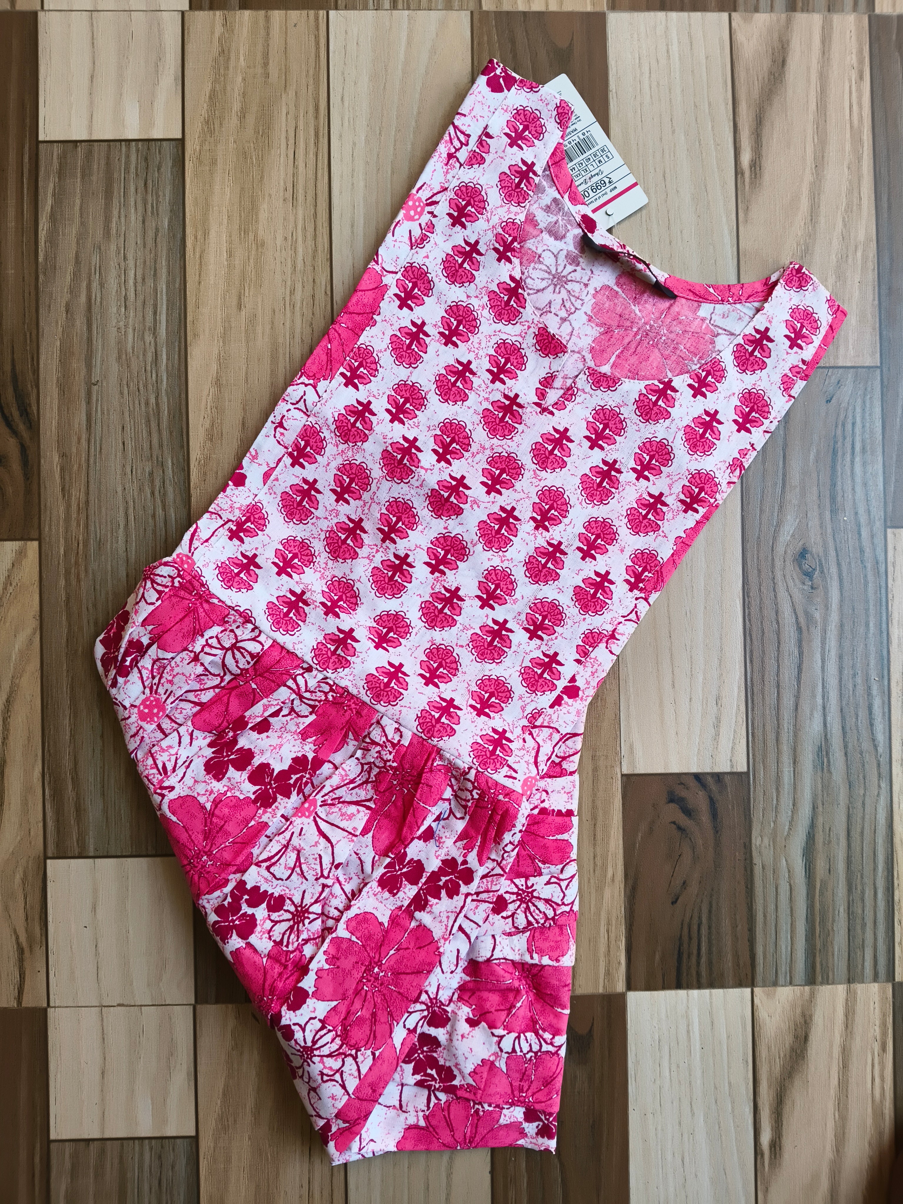 D1153 - Frock Style Nighty