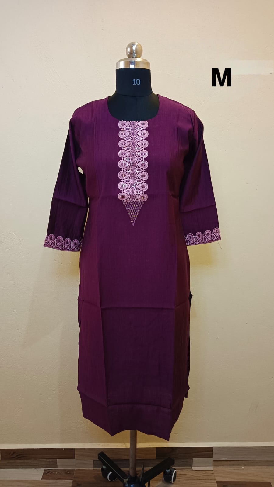 9530 - SILK KURTIS