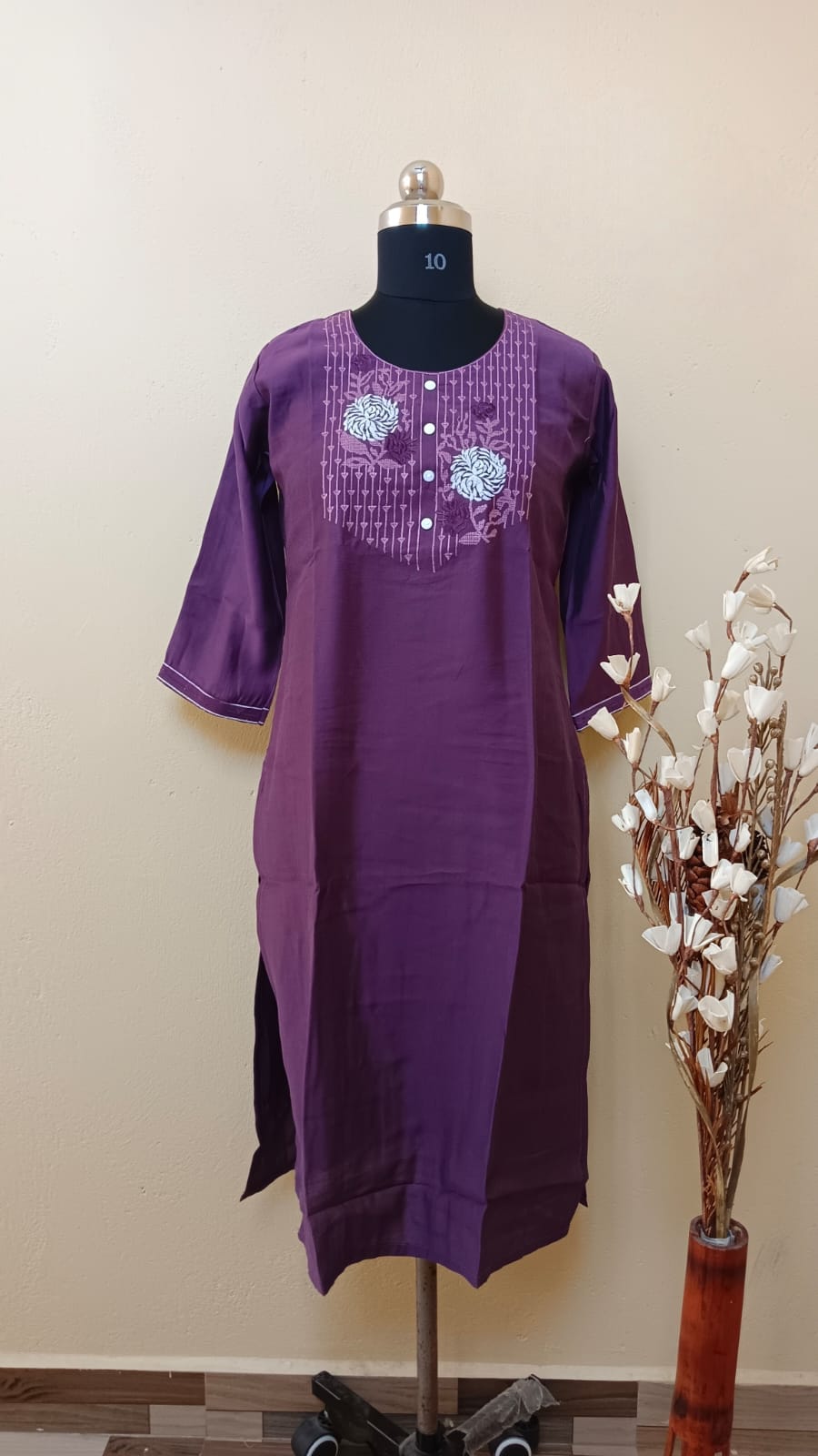 9418 - SILK KURTIS