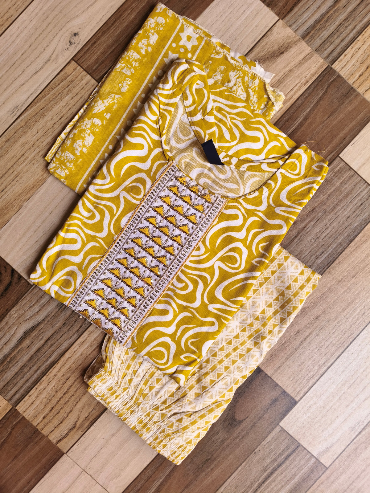 D1330 - Cotton 3pc Kurta Sets