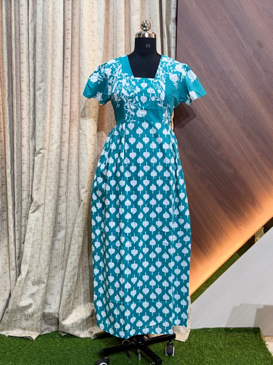 9718 - Frock Style Nighty